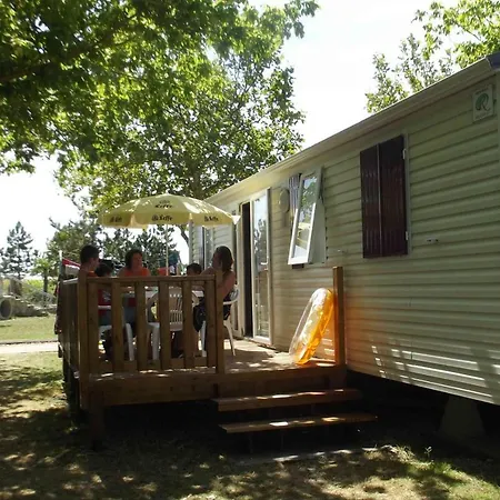 Camping L'estuaire * Saint-Thomas-de-Cônac