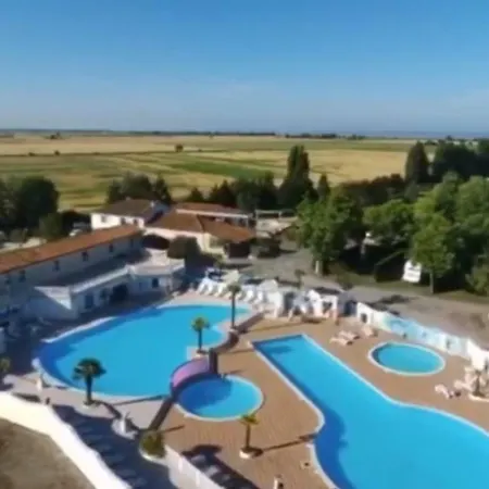 Camping L'estuaire * Saint-Thomas-de-Cônac